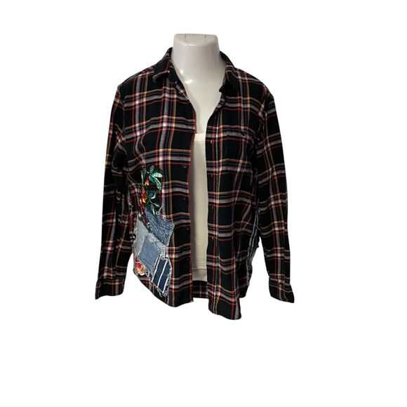 Upcycled Flannel Shirt Womens Large Lips Shacket Grunge Rock Concert Art - Picture 6 of 16